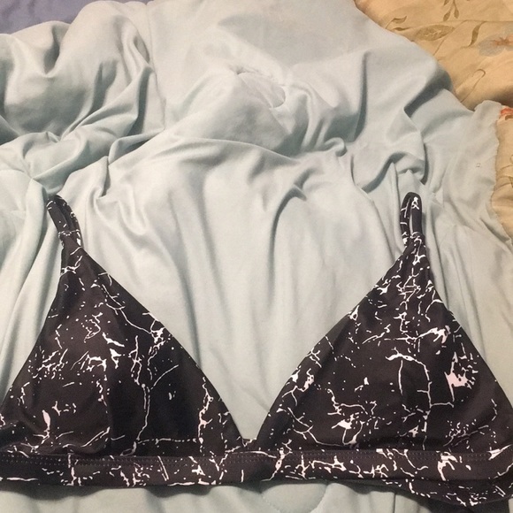 Bathing suit - Picture 3 of 4